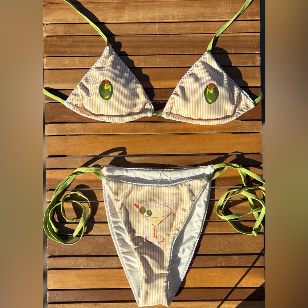 XS NWT Dippin' Daisy's Martini Swim Bikini Cream and Green